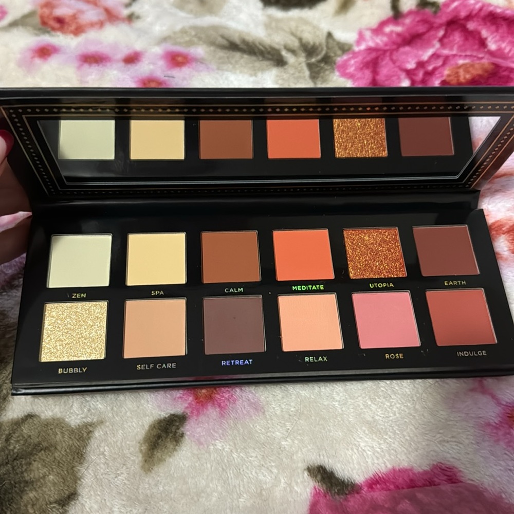✨Ace Beautē Serenity eyeshadow palette ✨